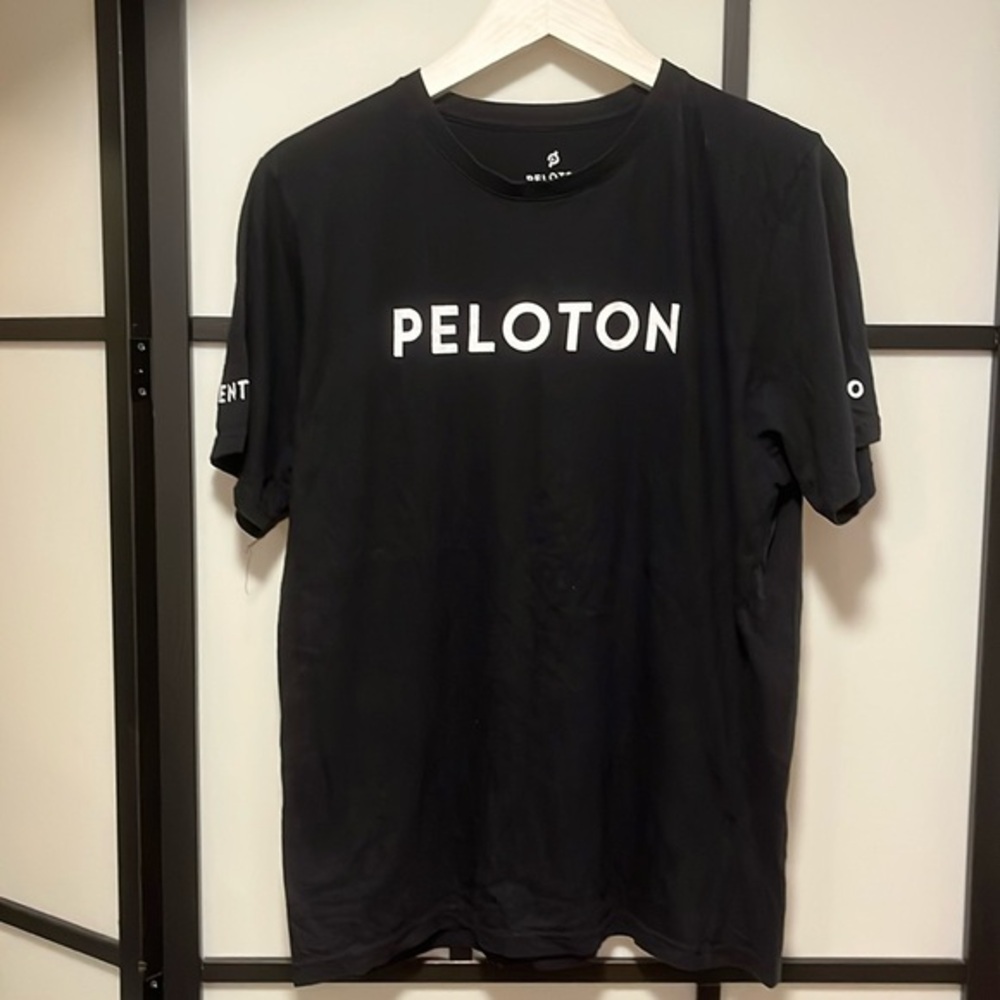 Peloton Black T shirt Women's Size Xl